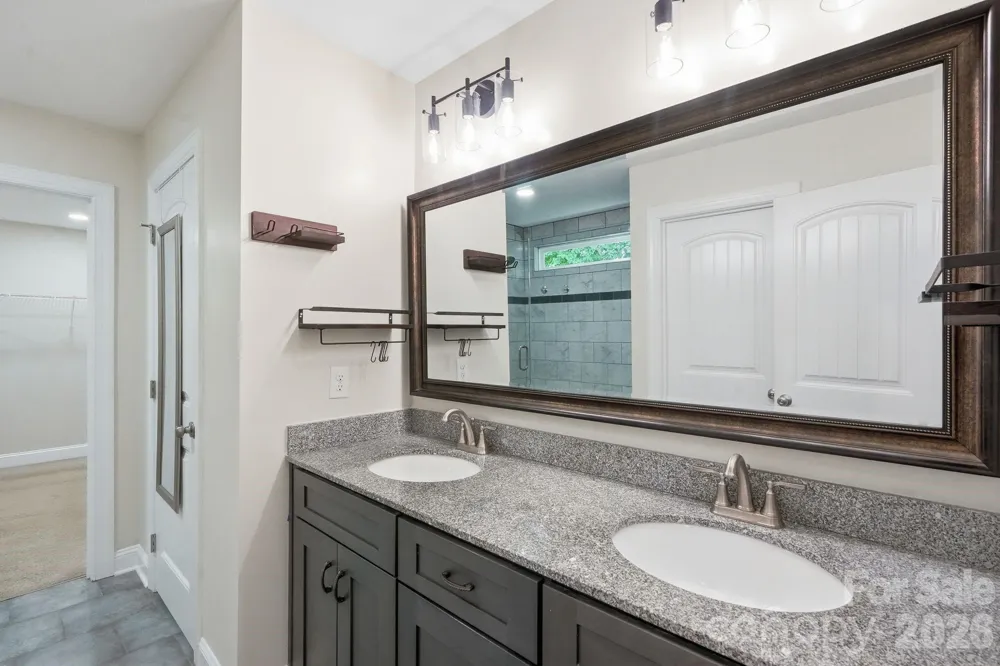 3675 W Bay Drive Sherrills Ford, NC 28673