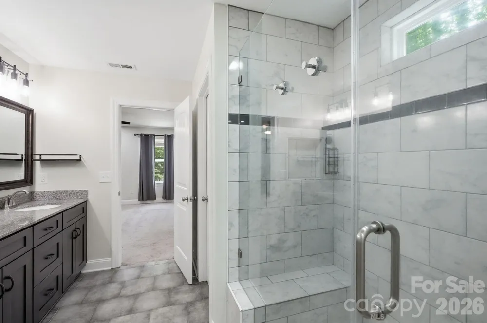 3675 W Bay Drive Sherrills Ford, NC 28673