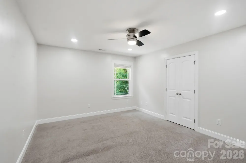 3675 W Bay Drive Sherrills Ford, NC 28673