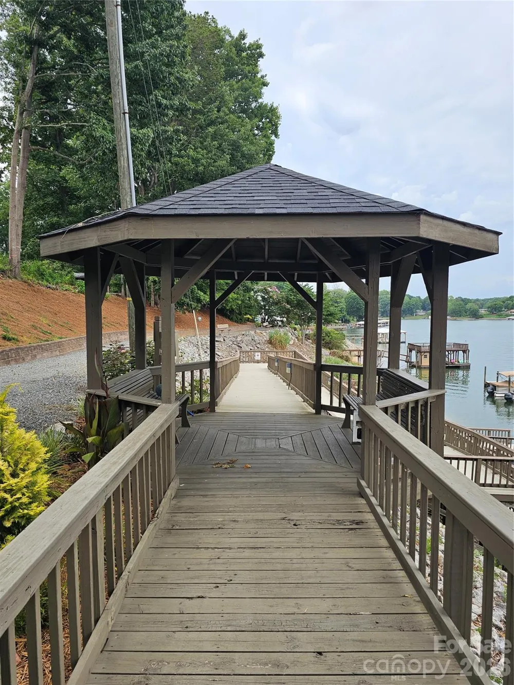 3675 W Bay Drive Sherrills Ford, NC 28673