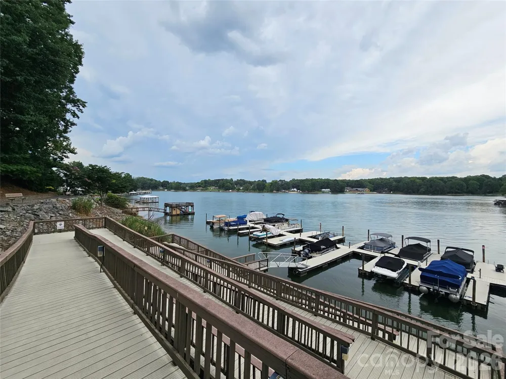 3675 W Bay Drive Sherrills Ford, NC 28673