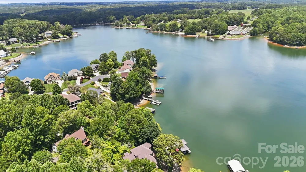 3675 W Bay Drive Sherrills Ford, NC 28673