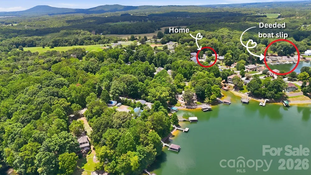 3675 W Bay Drive Sherrills Ford, NC 28673