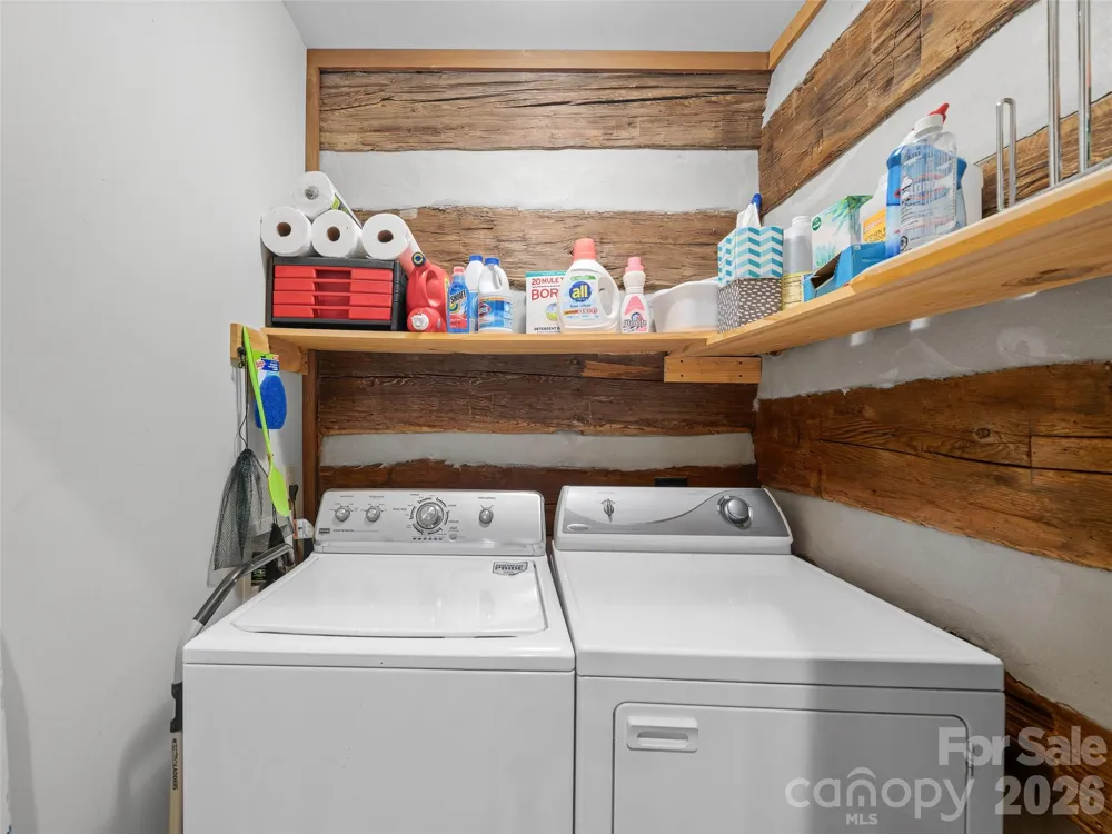 503 White Pine Lane Bakersville, NC 28705