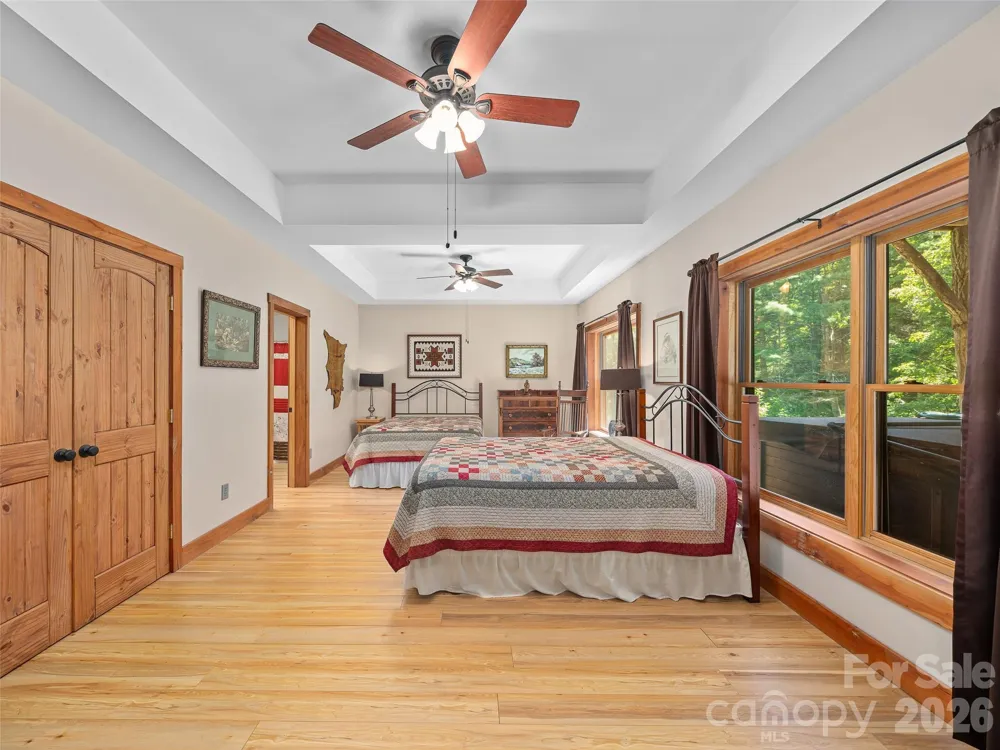 503 White Pine Lane Bakersville, NC 28705