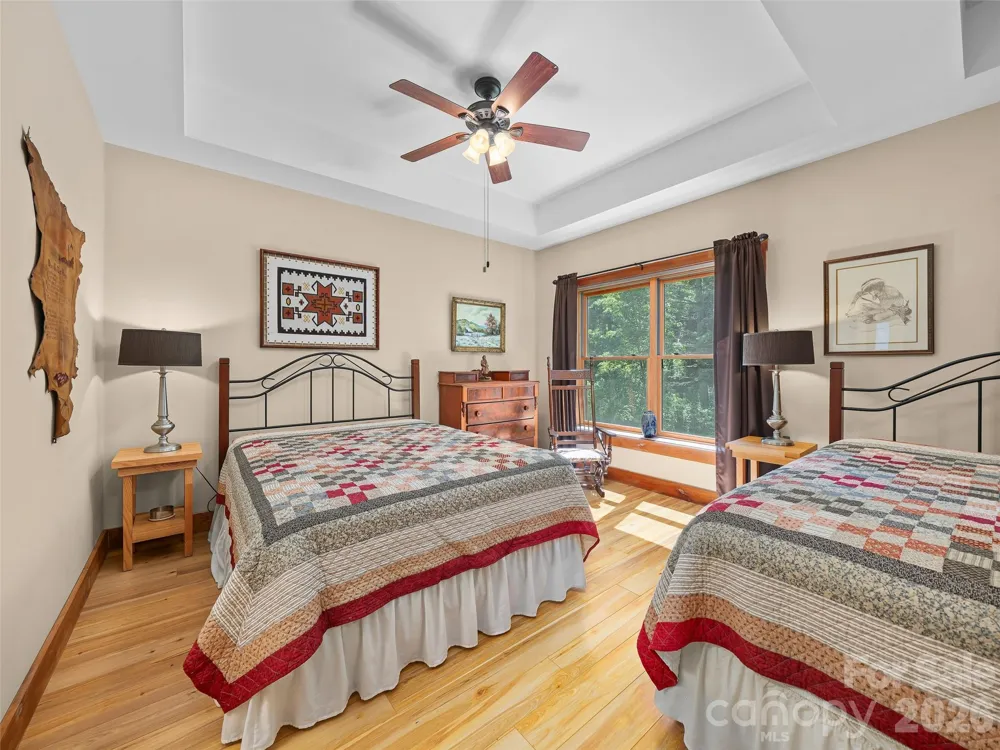 503 White Pine Lane Bakersville, NC 28705