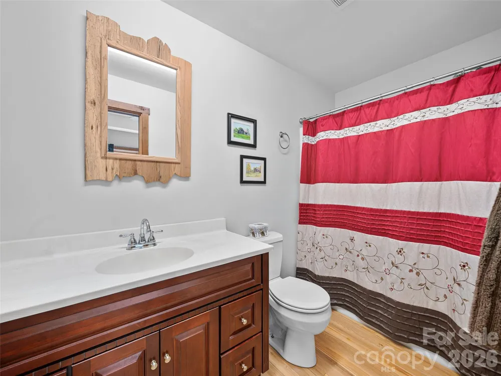 503 White Pine Lane Bakersville, NC 28705