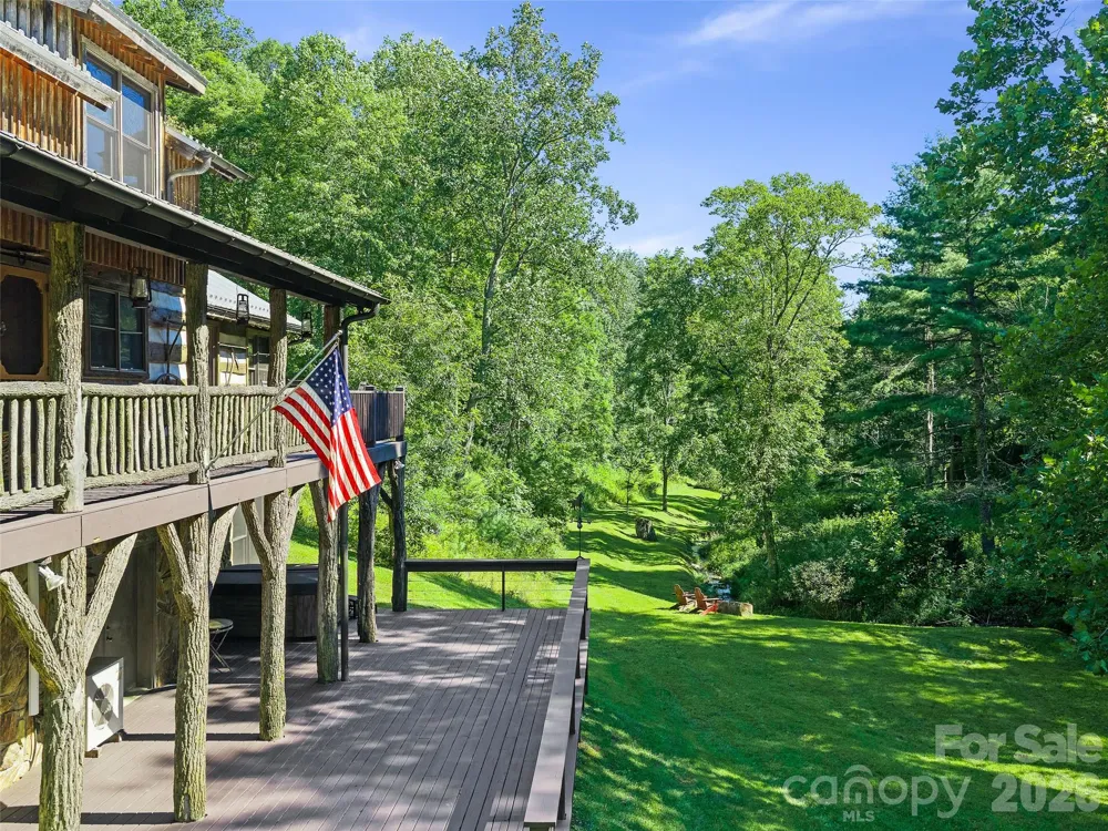 503 White Pine Lane Bakersville, NC 28705