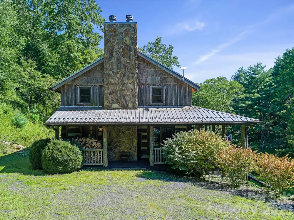 503 White Pine Lane Bakersville, NC 28705