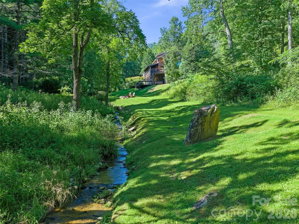 503 White Pine Lane Bakersville, NC 28705