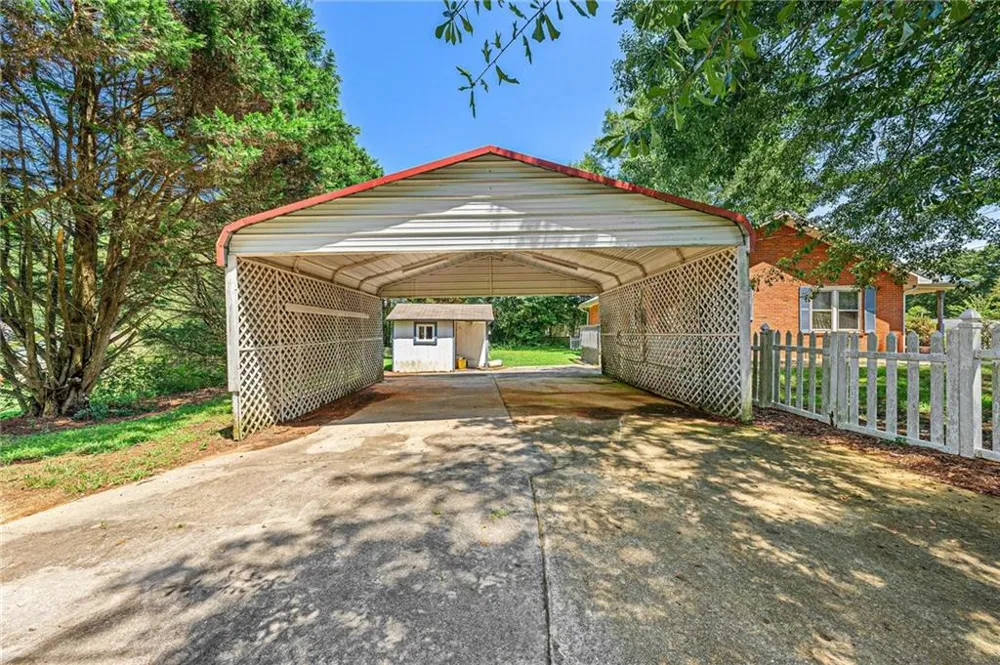 211 Harmony Street Commerce, GA 30529