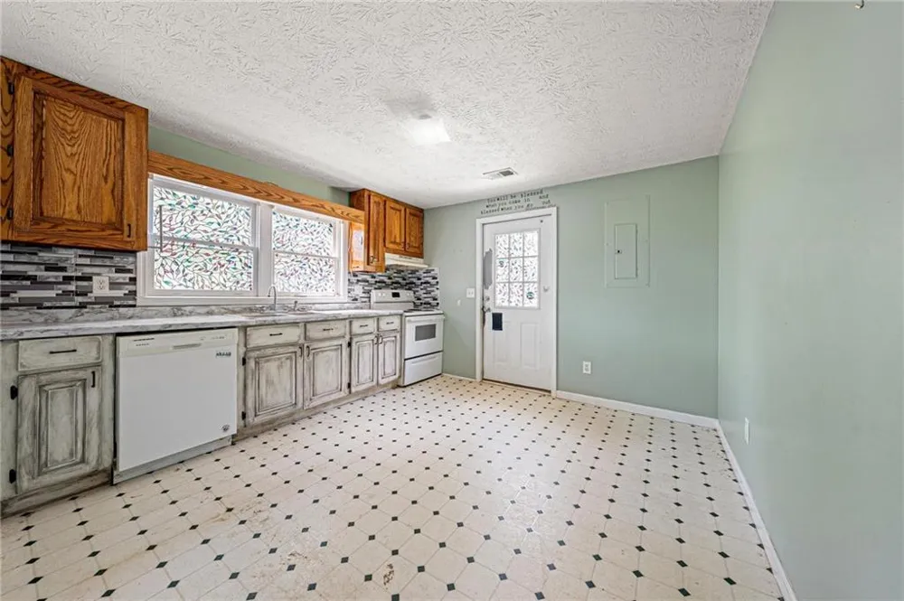 211 Harmony Street Commerce, GA 30529