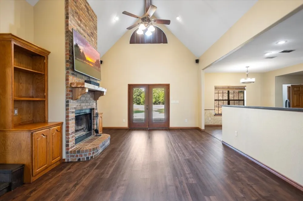 2777 Vz County Road 1810 Grand Saline, TX 75140