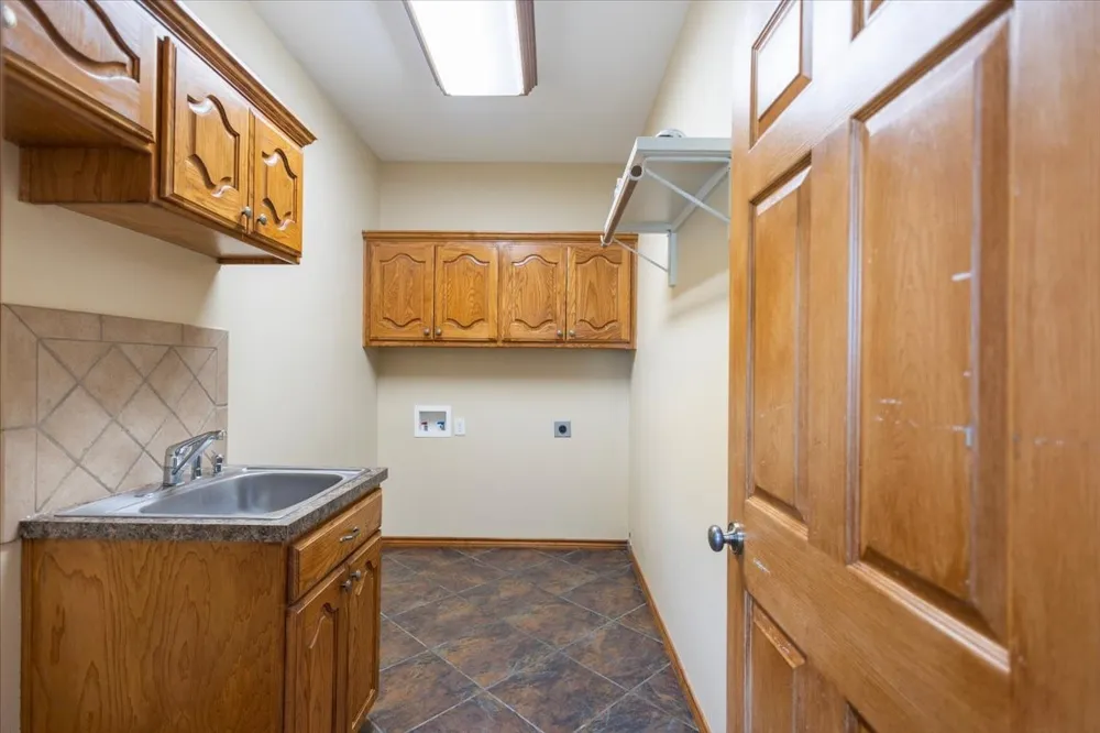 2777 Vz County Road 1810 Grand Saline, TX 75140