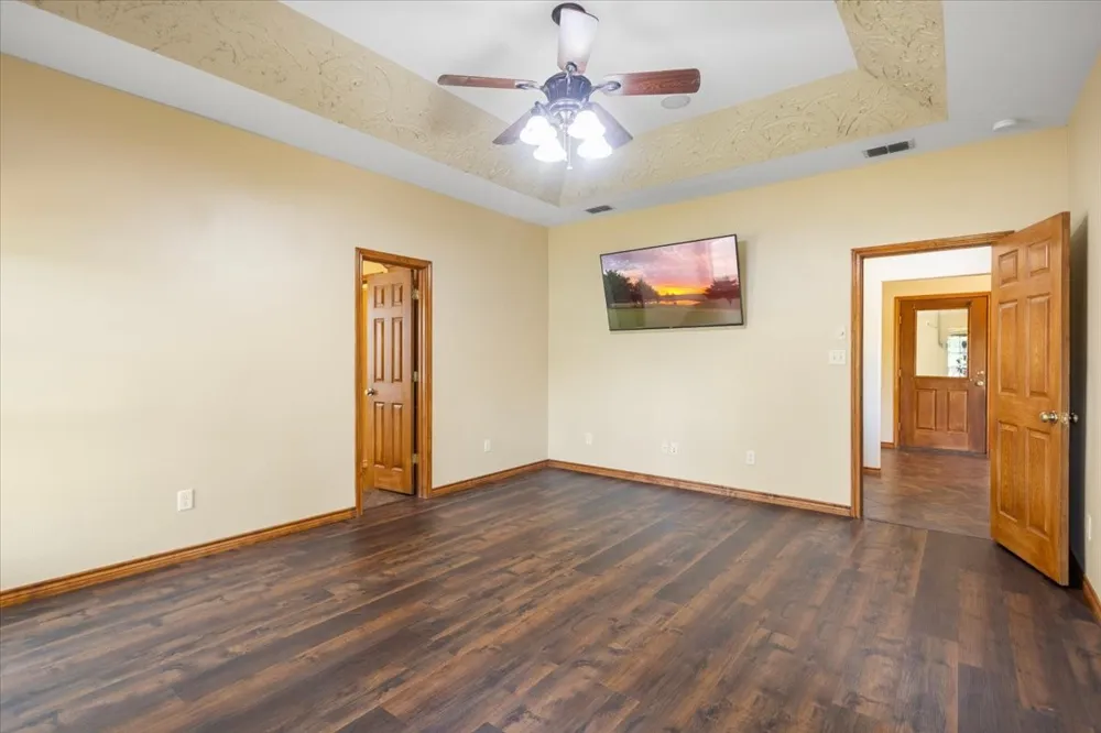 2777 Vz County Road 1810 Grand Saline, TX 75140