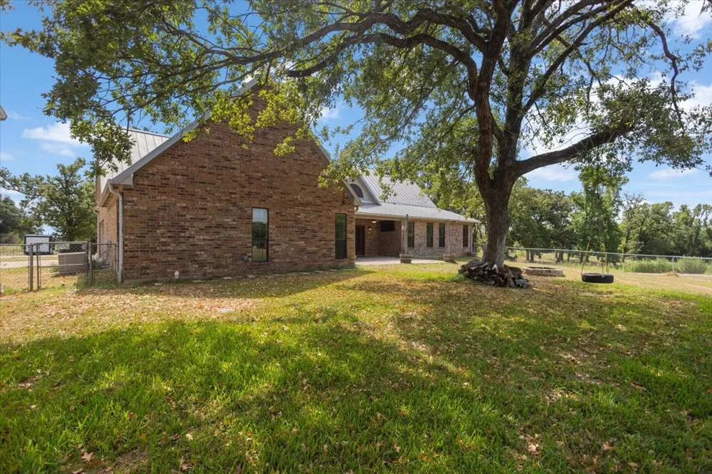 2777 Vz County Road 1810 Grand Saline, TX 75140