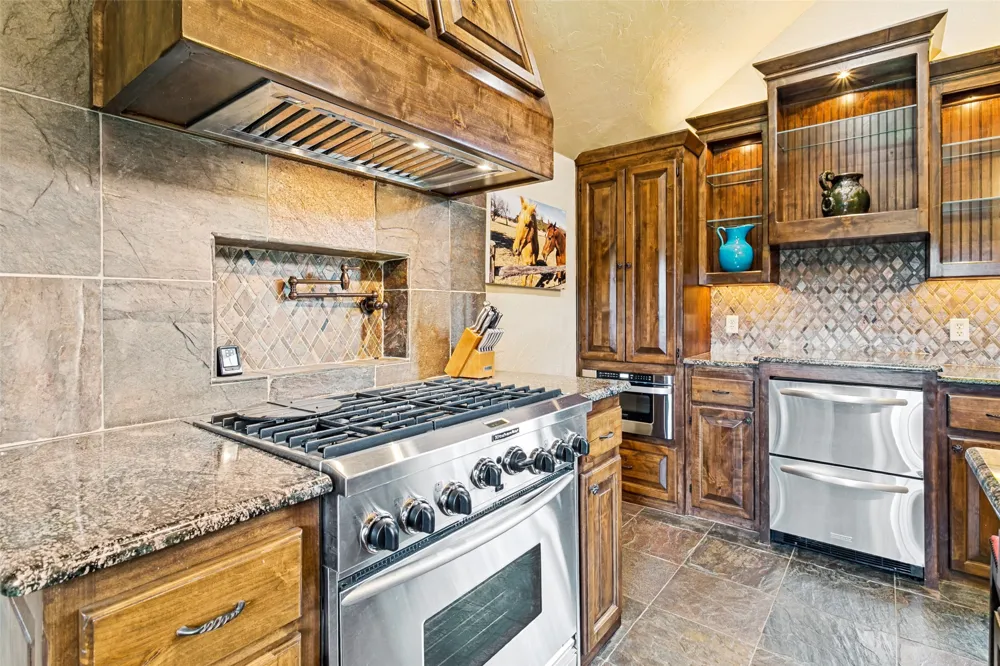 2030 Harbor Way #401 Possum Kingdom Lake, TX 76449