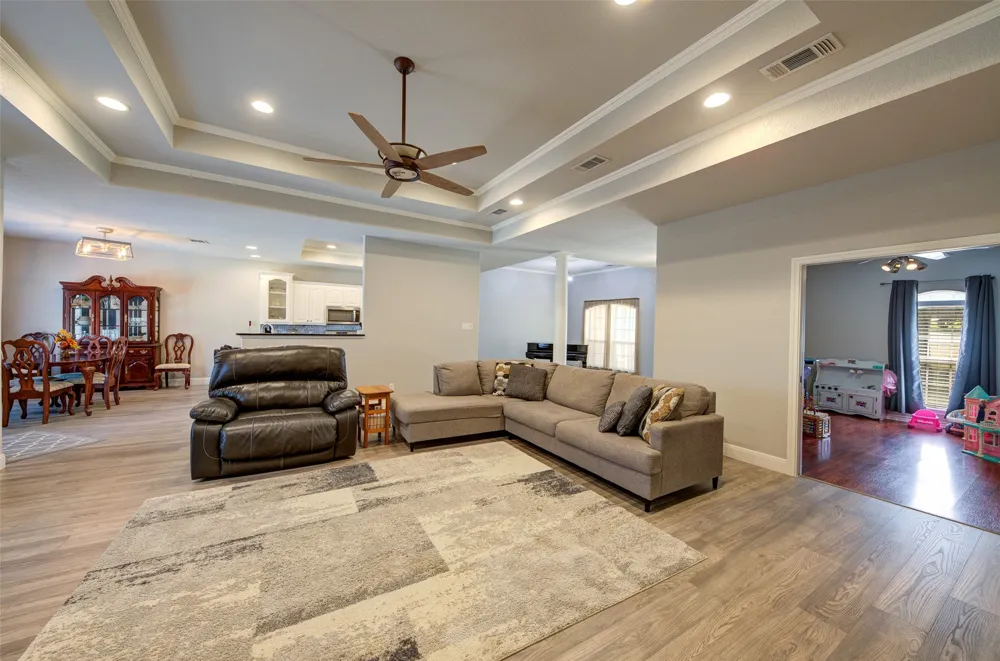 814 Haynie Drive Runaway Bay, TX 76426