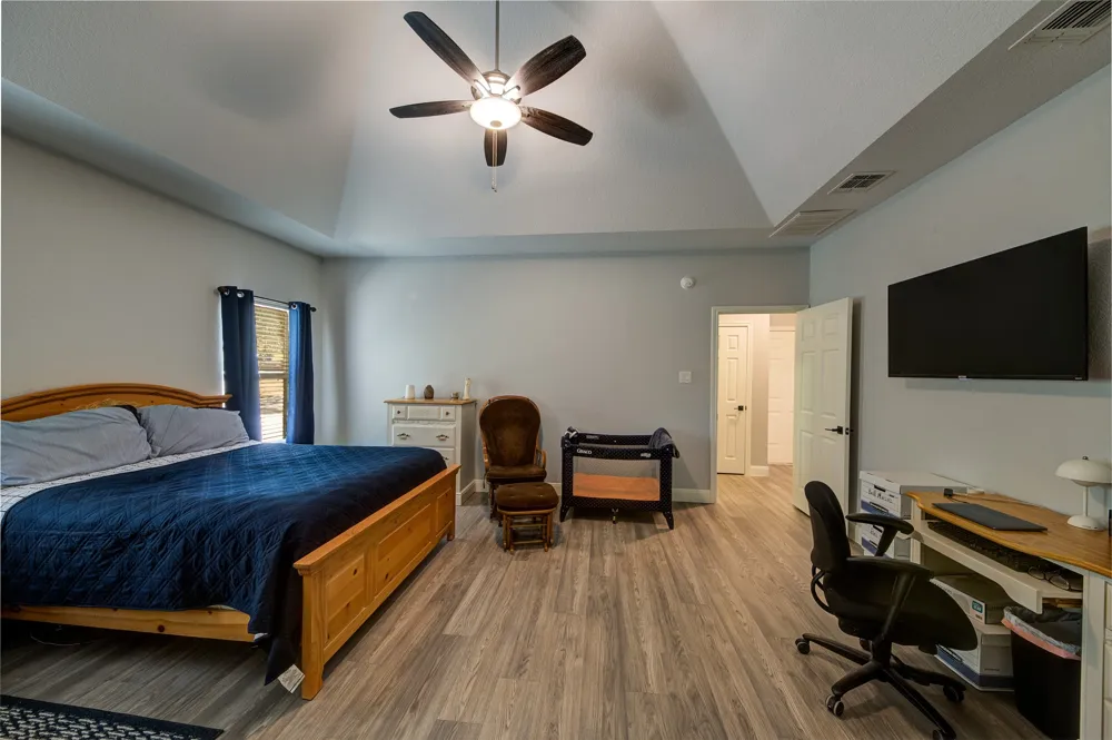 814 Haynie Drive Runaway Bay, TX 76426