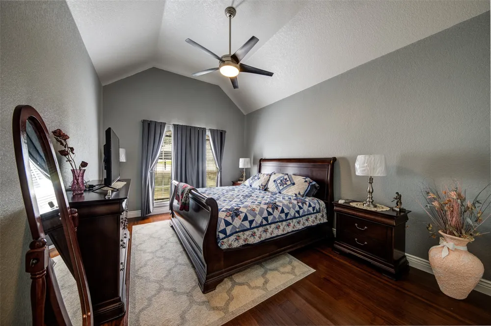 814 Haynie Drive Runaway Bay, TX 76426
