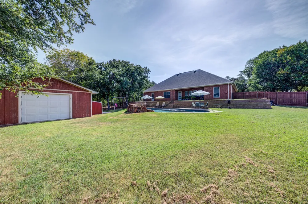 814 Haynie Drive Runaway Bay, TX 76426