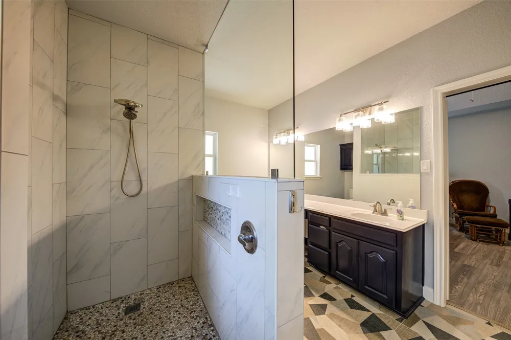 814 Haynie Drive Runaway Bay, TX 76426
