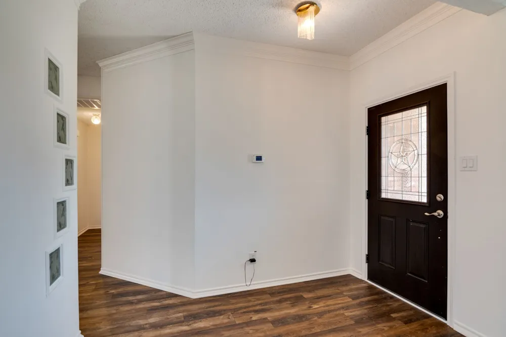 319 Kessler Drive Euless, TX 76039