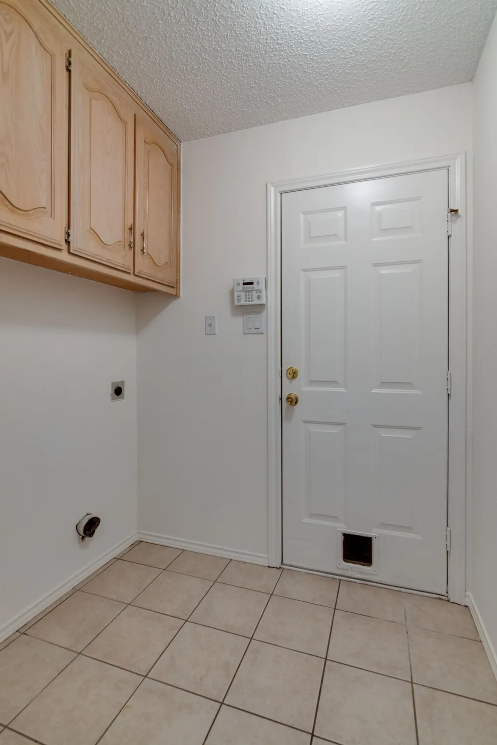 319 Kessler Drive Euless, TX 76039