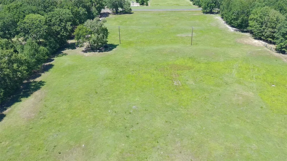 2406 E FM 71 Mt Pleasant, TX 75455
