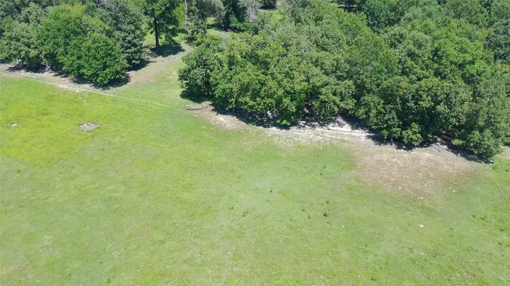 2406 E FM 71 Mt Pleasant, TX 75455