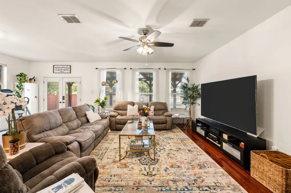 1100 Indian Trail Court Roanoke, TX 76262