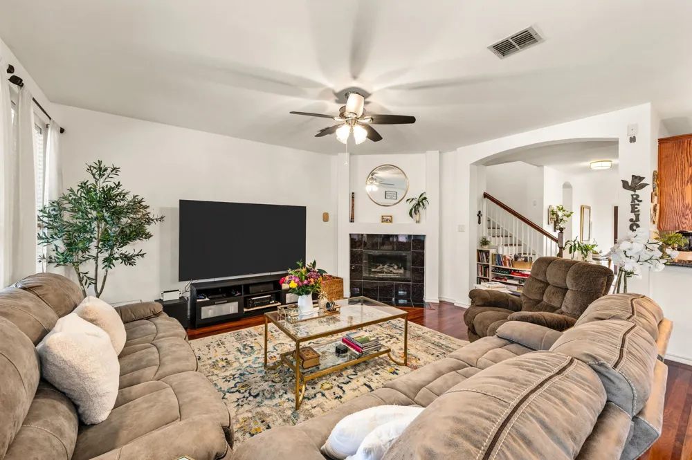 1100 Indian Trail Court Roanoke, TX 76262