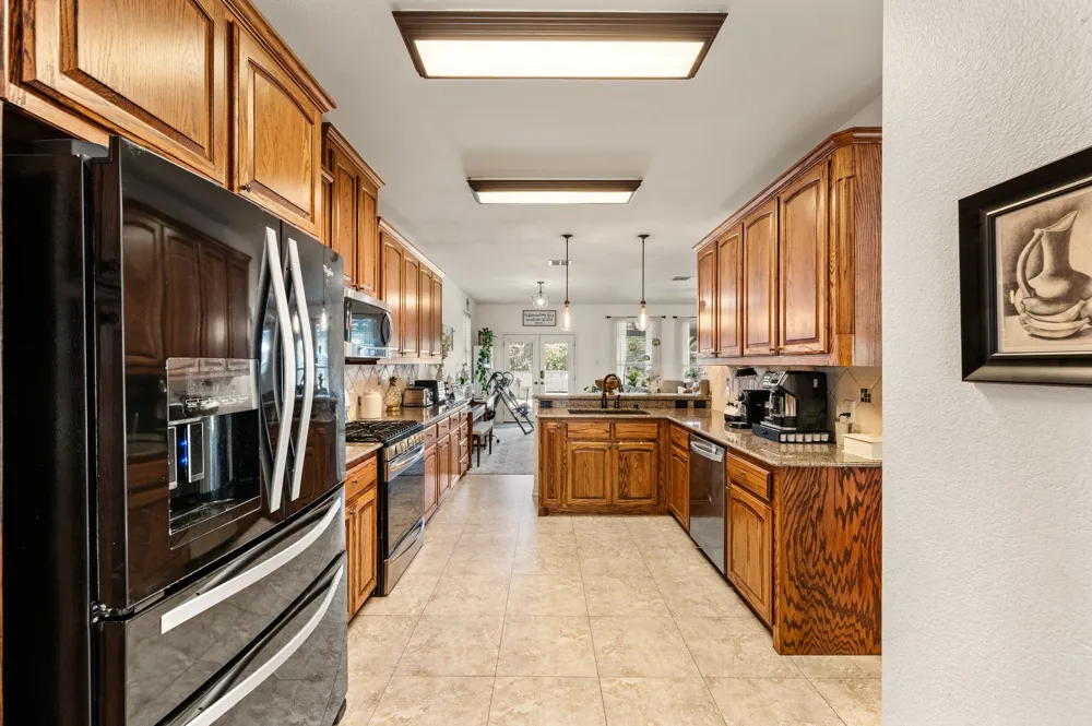 1100 Indian Trail Court Roanoke, TX 76262