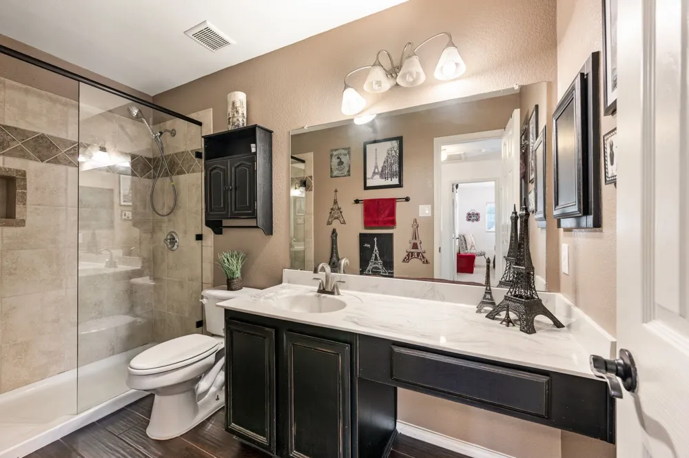 1100 Indian Trail Court Roanoke, TX 76262