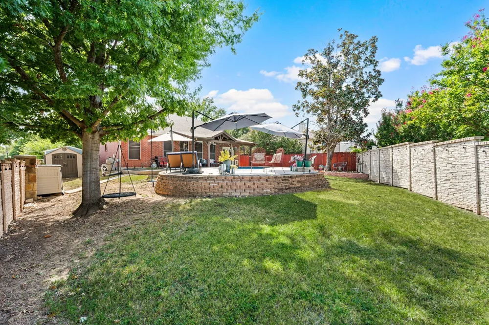 1100 Indian Trail Court Roanoke, TX 76262