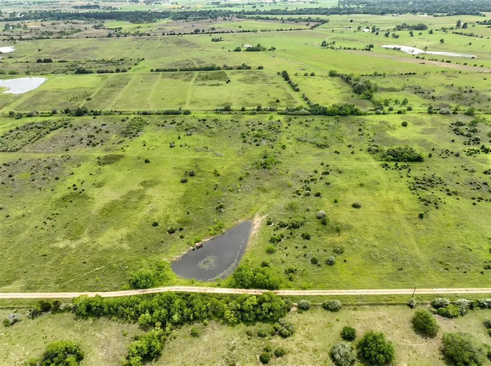 3295 Fm 949 Cat Spring, TX 78933