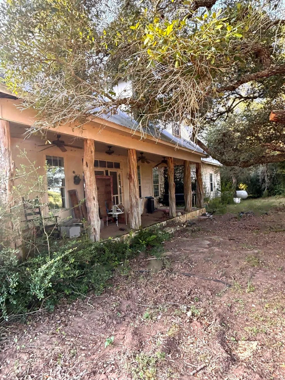 3295 Fm 949 Cat Spring, TX 78933