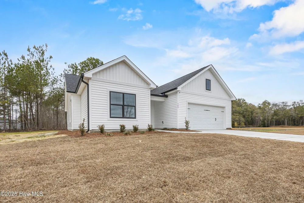 309 Riva Ridge Burgaw, NC 28425