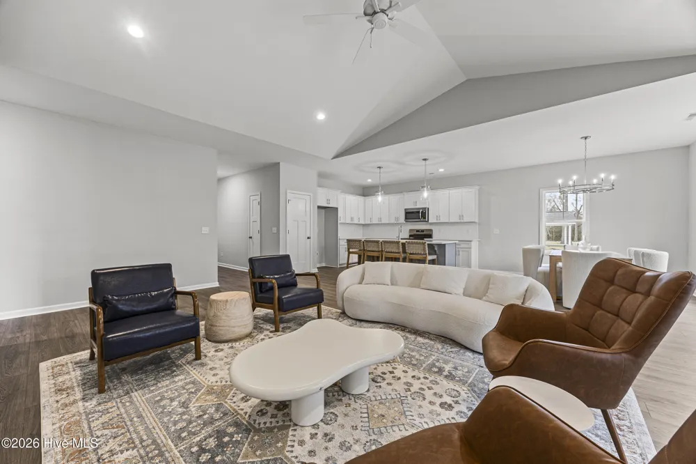 309 Riva Ridge Burgaw, NC 28425