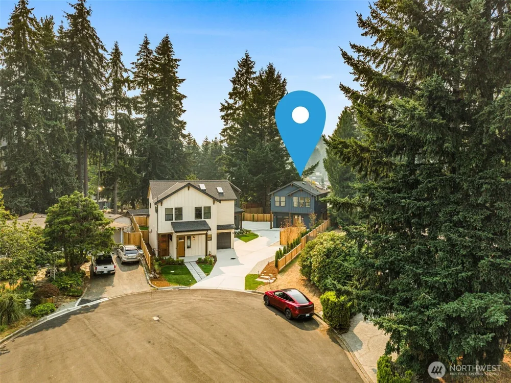 13637 103rd Avenue NE Kirkland, WA 98034