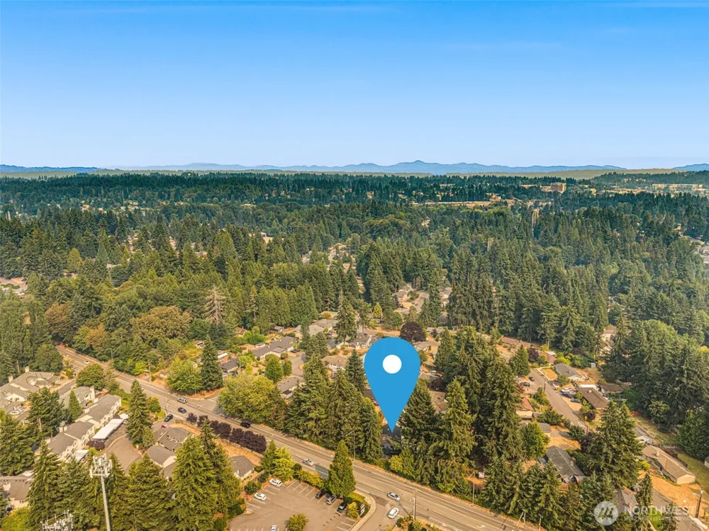 13637 103rd Avenue NE Kirkland, WA 98034