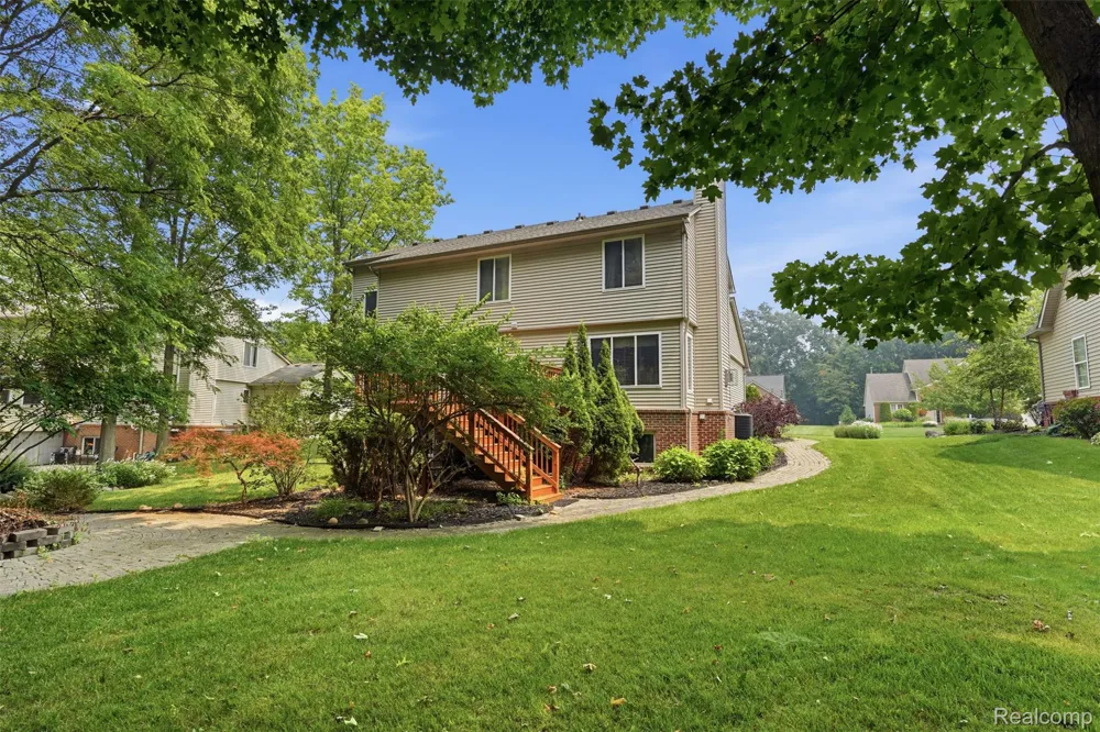 170 Fairhill Way Marion Township, MI 48843