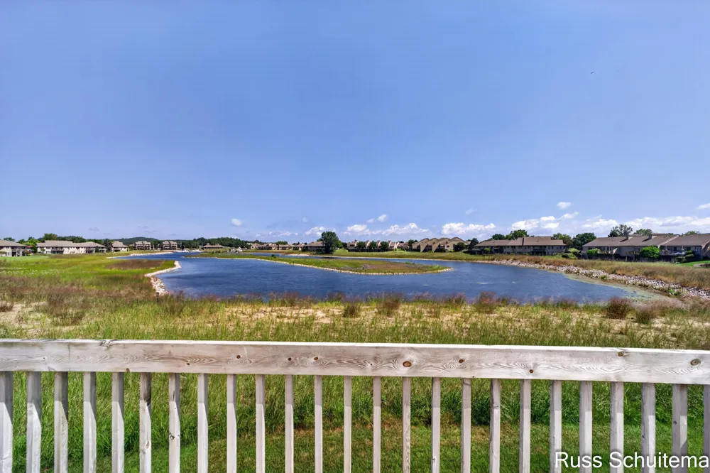 1682 W Harbour Towne Circle Muskegon City, MI 49441