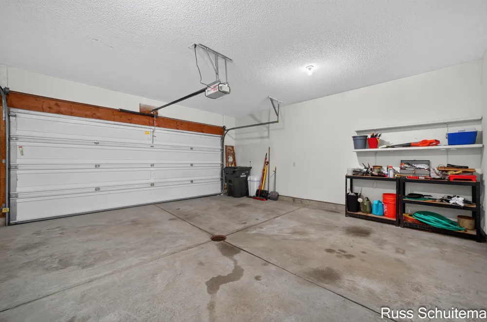 1682 W Harbour Towne Circle Muskegon City, MI 49441