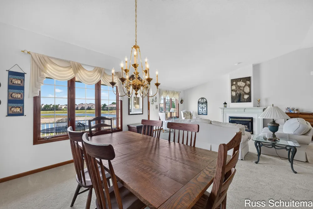 1682 W Harbour Towne Circle Muskegon City, MI 49441