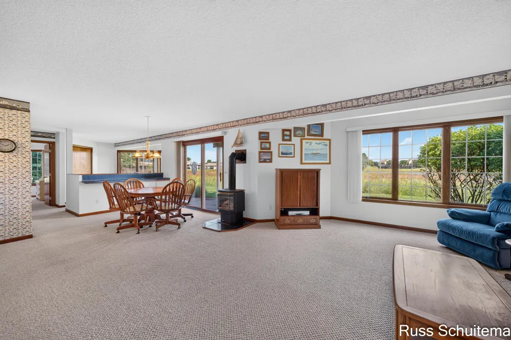 1682 W Harbour Towne Circle Muskegon City, MI 49441