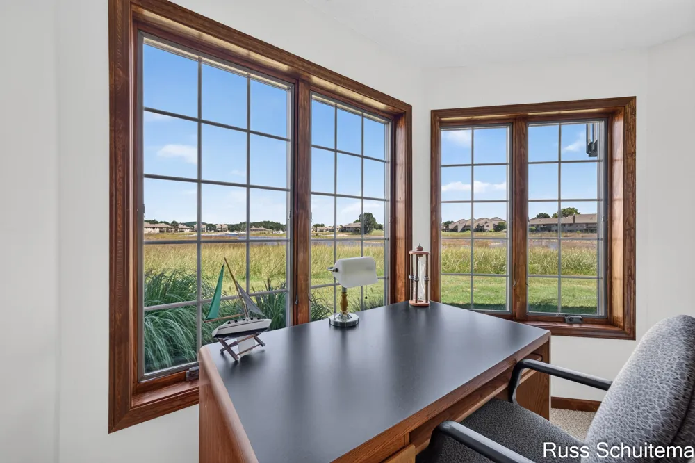 1682 W Harbour Towne Circle Muskegon City, MI 49441