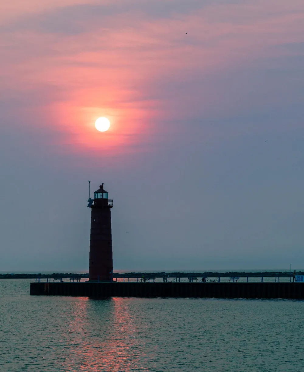 1682 W Harbour Towne Circle Muskegon City, MI 49441