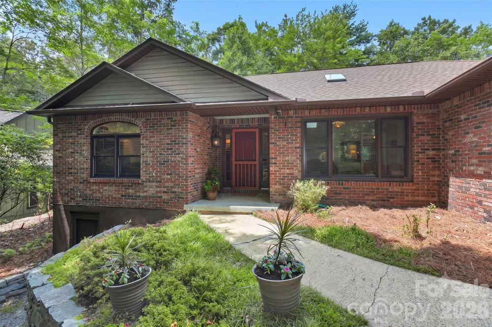 542 Soquili Drive Brevard, NC 28712