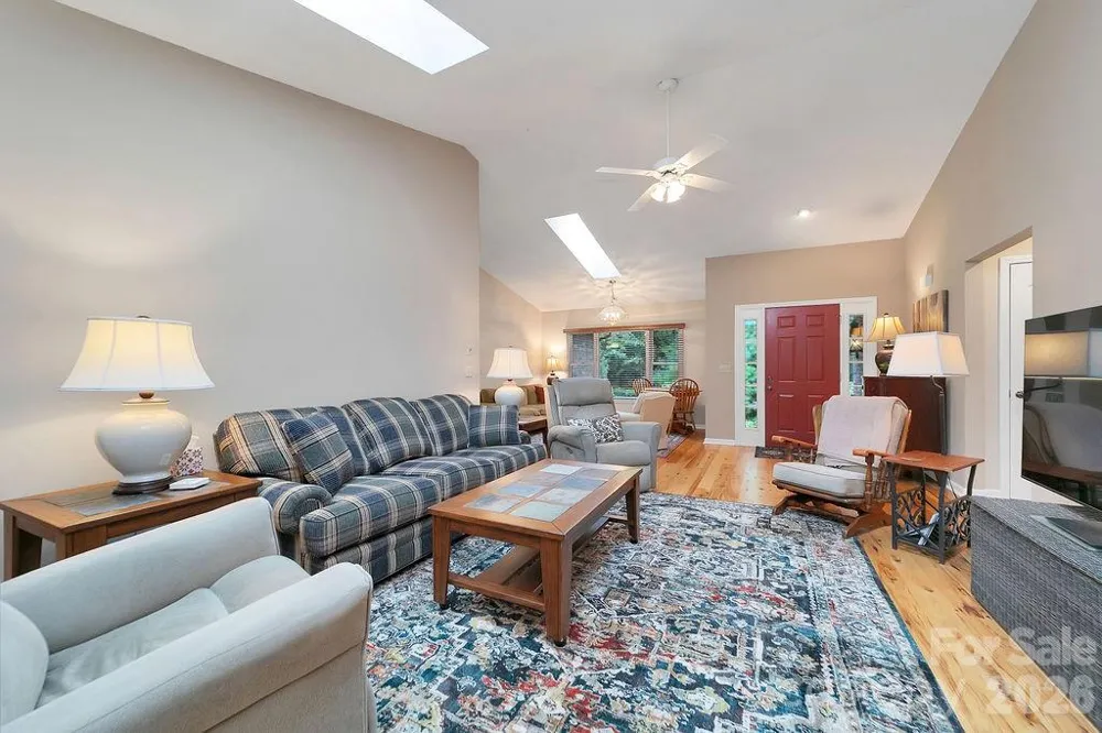 542 Soquili Drive Brevard, NC 28712